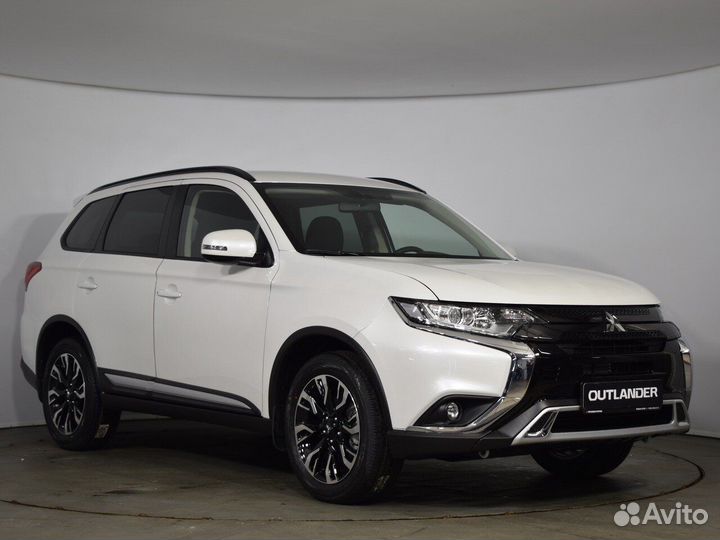 Mitsubishi Outlander 2 CVT, 2022