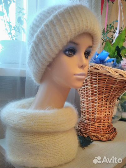 Комплект шапка+ снуд. Новый