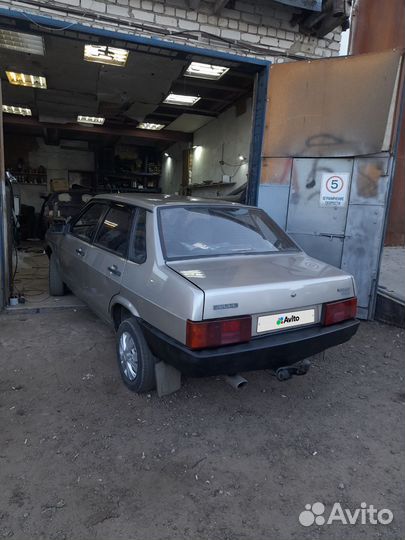 ВАЗ 21099 1.5 МТ, 2004, 300 000 км