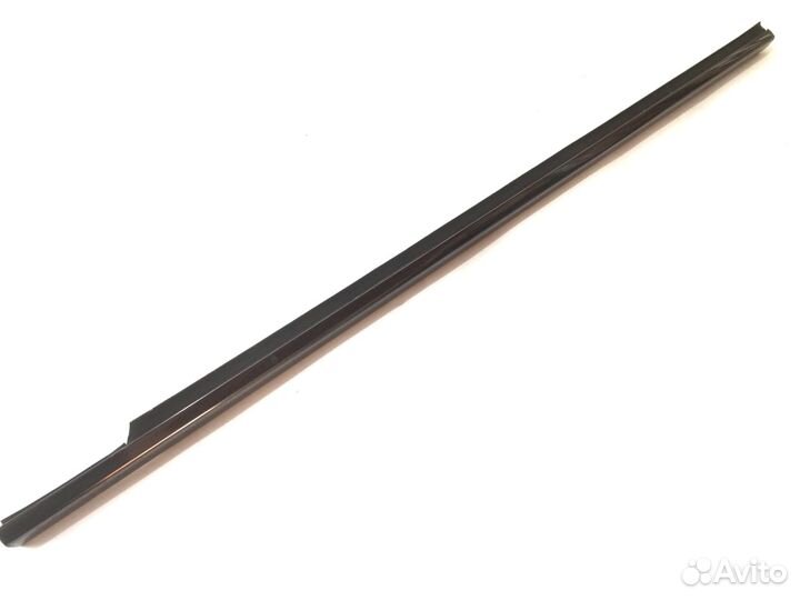 Молдинг передний правый Mercedes E W211