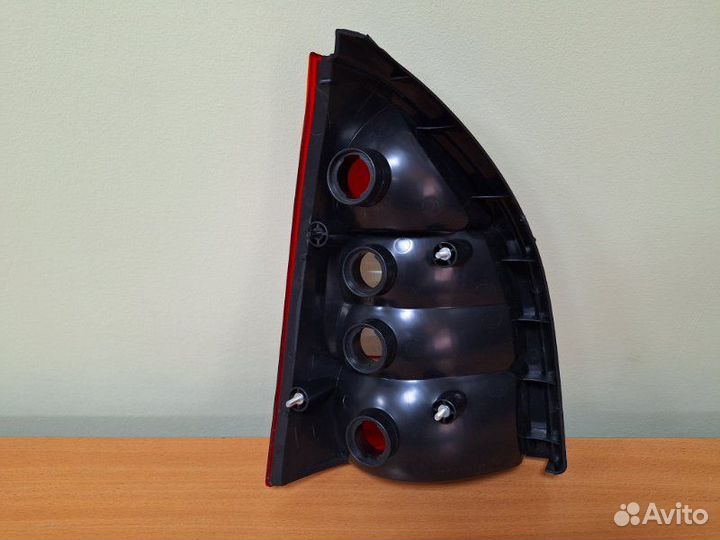 Фонарь задний правый Лада Kalina 1117