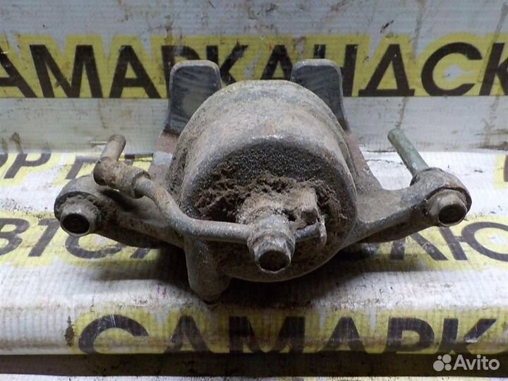 Суппорт передний правый KIA Sportage III (SL) 201