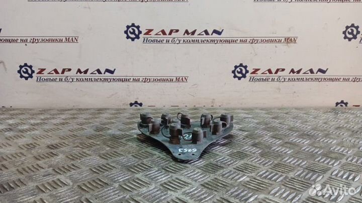 Кронштейн трубок к ящику акб Man Tga Tgs Tgx