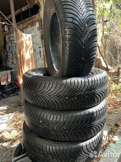 Michelin Alpin 5 205/60 R16