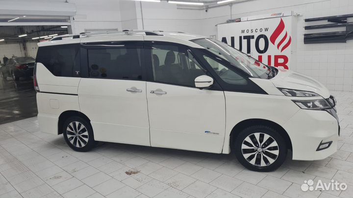 Nissan Serena 2.0 CVT, 2017, 146 000 км