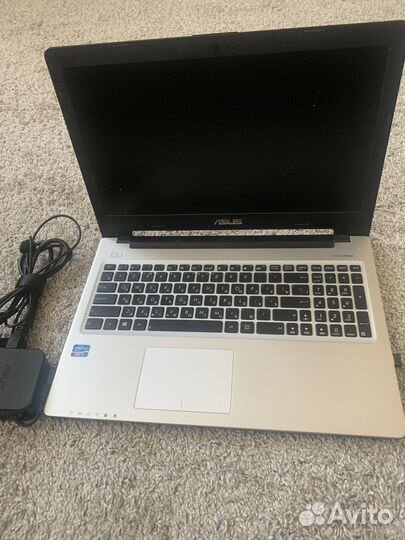 Ноутбук asus