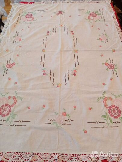 Скатерть винтажная с вышивкой