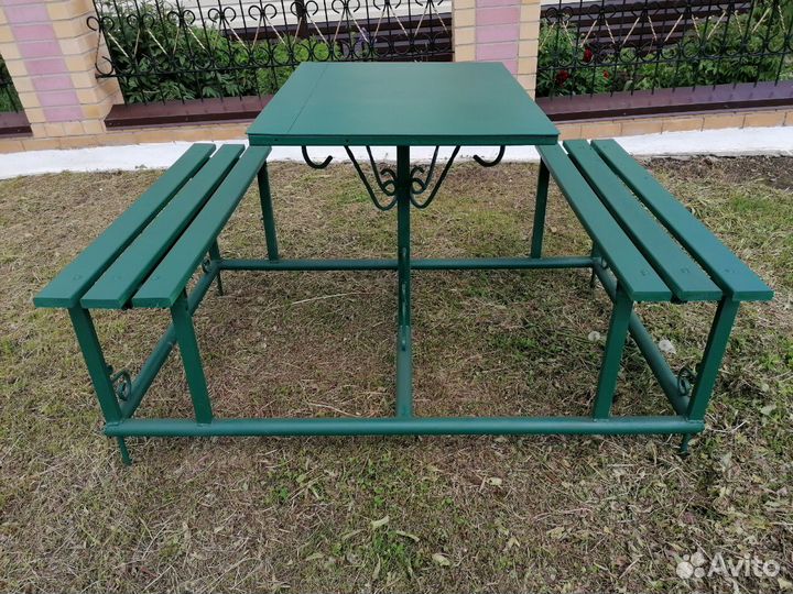 Стол и скамейки