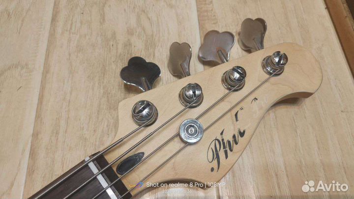 Бас гитара Phil pro