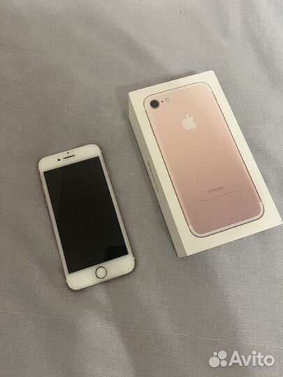 Телефон iPhone 7 32gb идеал