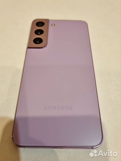 Samsung Galaxy S22, 8/256 ГБ