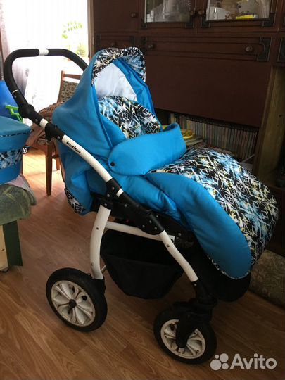 Детская коляска 3 в 1