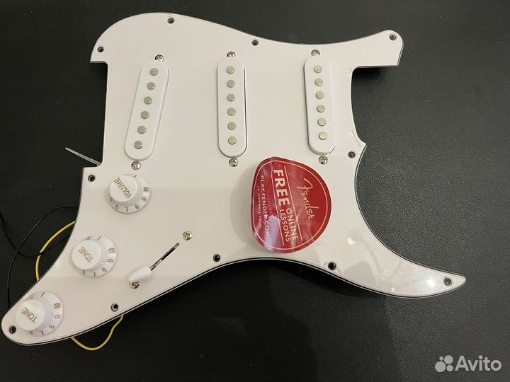 Пикгард от Squier stratocaster