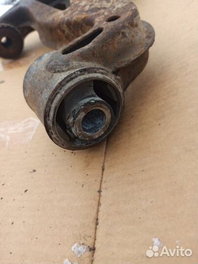 Рычаг подвески передний левый Mercedes W202 1.8