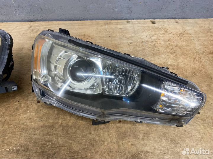 Фара Mitsubishi Lancer 10 ксенон комплект