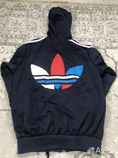 Спортивный костюм adidas