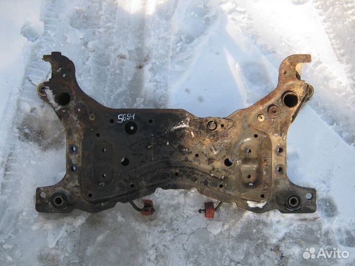 Подрамник передний Ford Kuga 1