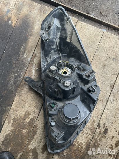 Фара правая Hyundai Starex H-1