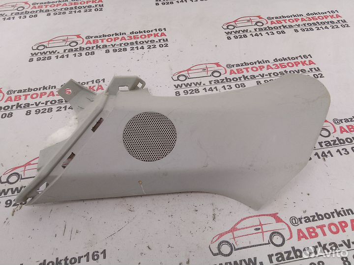 Обшивка задней правой стойки верхняя Mazda CX 7