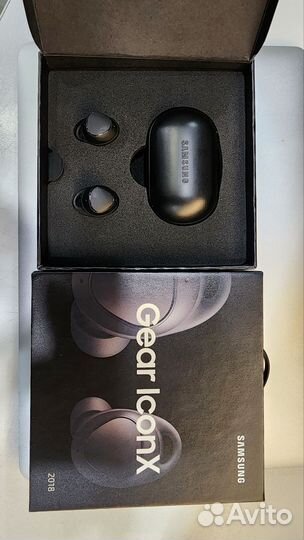 Samsung gear IconX 2018
