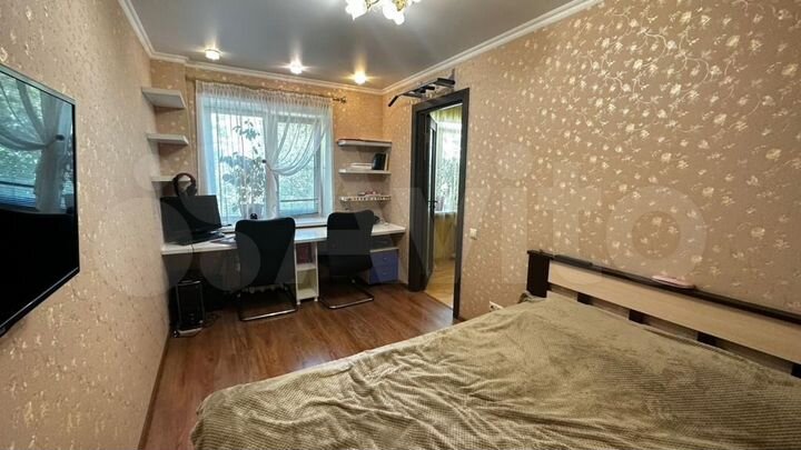 2-к. квартира, 42 м², 1/5 эт.