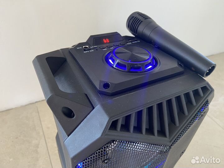 Колонка беспроводная (с микрофоном и блютуз)