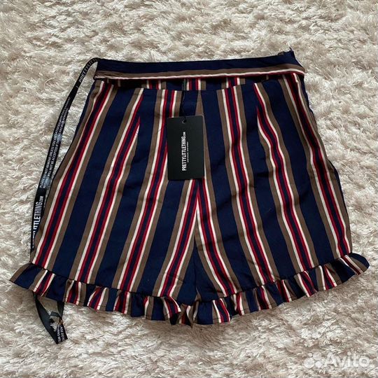 Шорты PrettyLittleThing