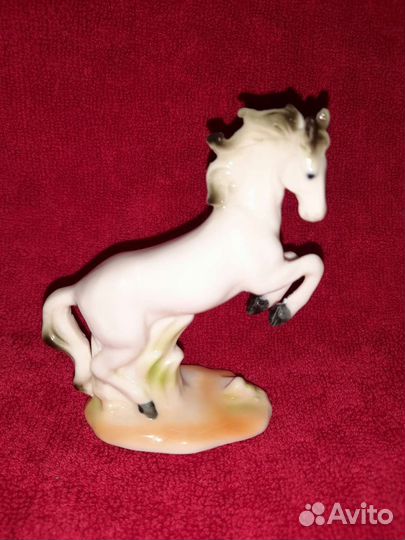 Фарфоровые статуэтки