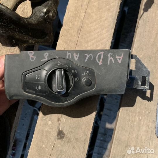 Регулятор света Audi A4 b8