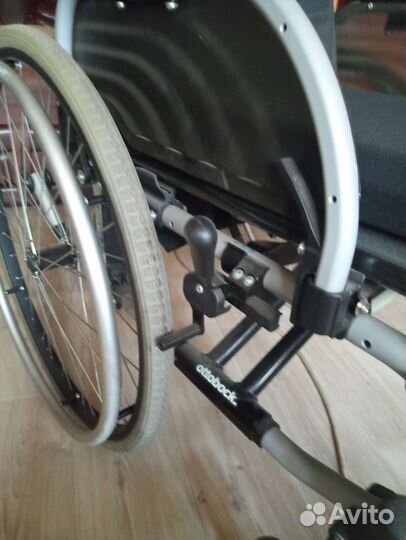 Инвалидная коляска складная бу