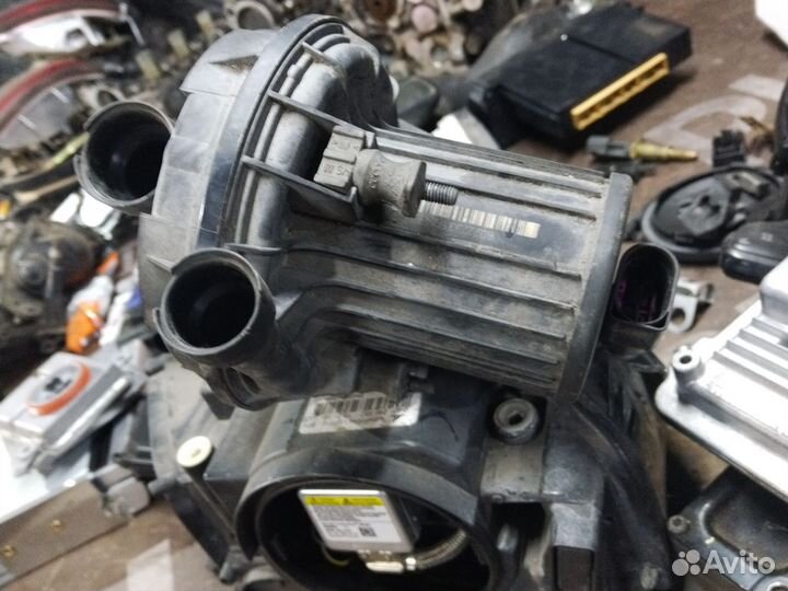 Насос вторичного воздуха продувки Audi 06A959253B
