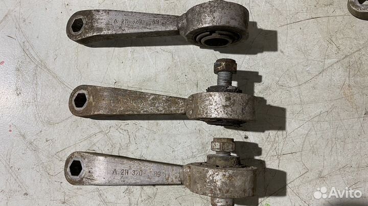 Стойка стабилизатора левая Mercedes Benz W211