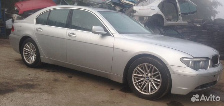 Крышка накладка двс N62 4,4 BMW E65