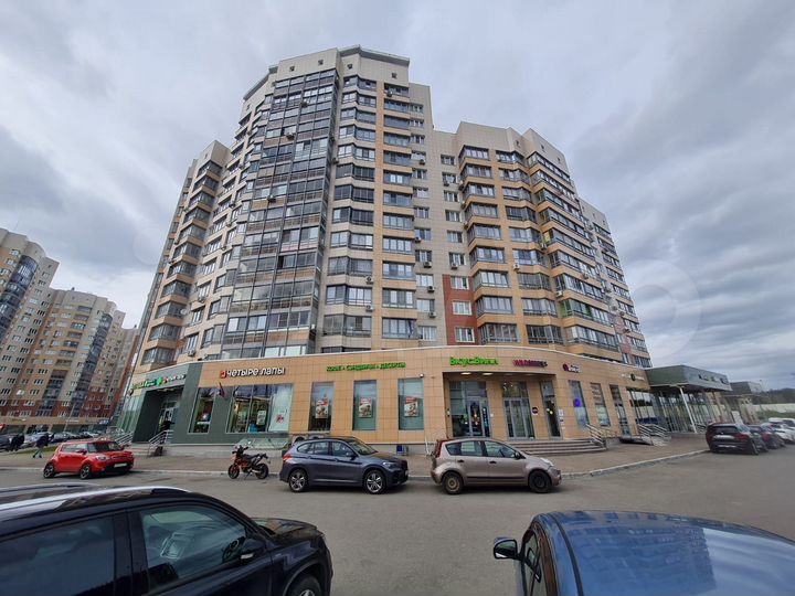 Аренда возле универсама 