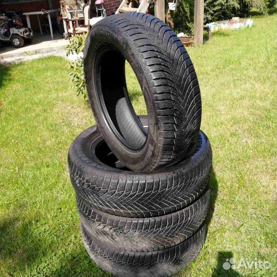Superstone Trailer 205/60 R16 27L
