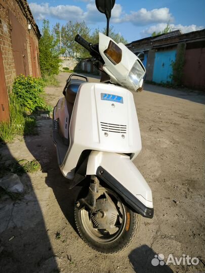 Ямаха Сигнус 125 кубов, стильный скутер из 90х