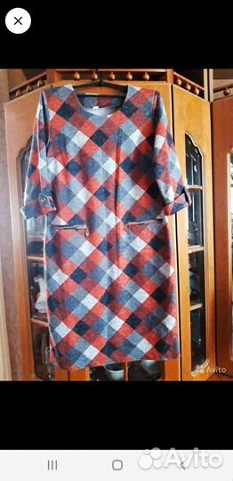 Много платьев