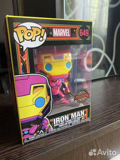 Funko POP Iron Man Black Light #649