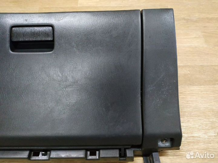 Бардачок Nissan Primera P11 (1995-2002)