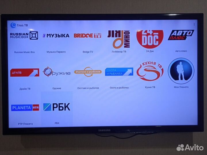 Андроид тв приставка 2/16 Гб