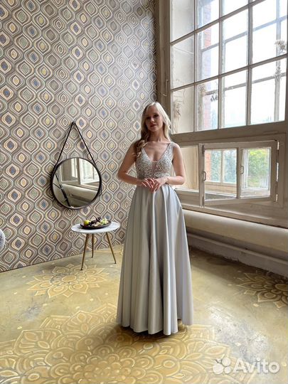 Вечернее платье в пол