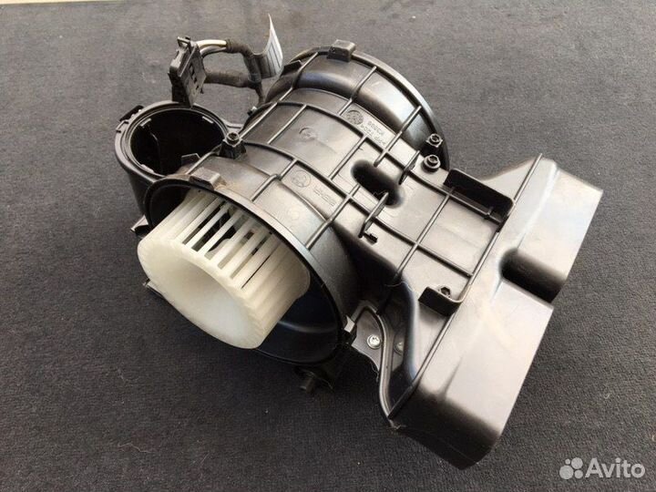 Вентилятор задней части салона Bmw X5 E70