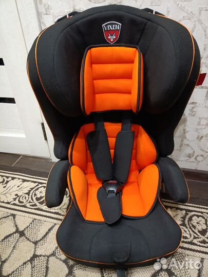 Автомобильное кресло