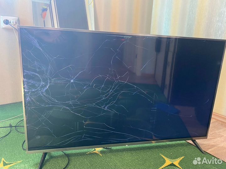 Разбитый Телевизор LED Xiaomi Mi TV 4S 43