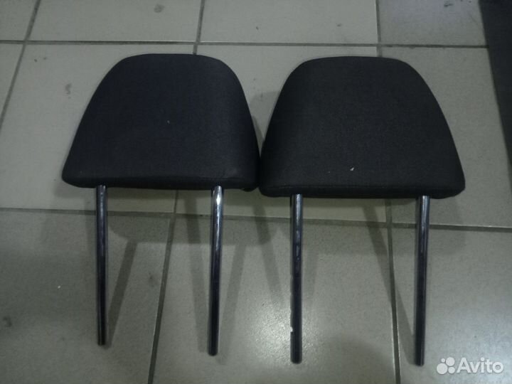 Передние Подголовники Шкода Фабия 2 рестайлинг