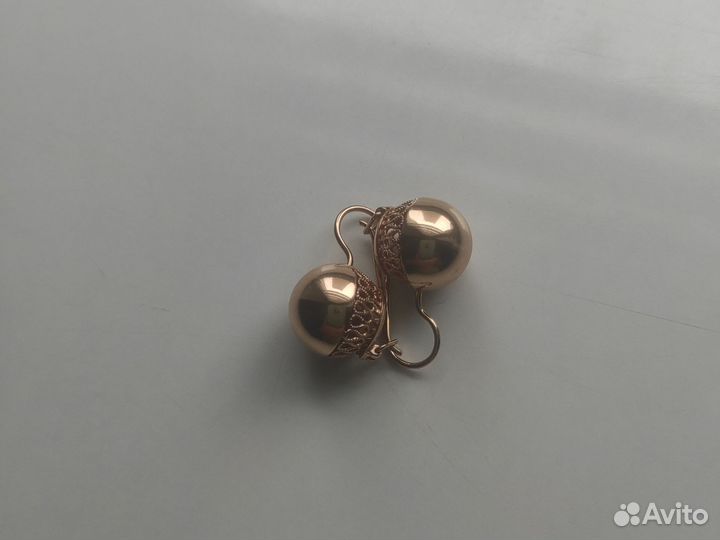 Золотые серьги