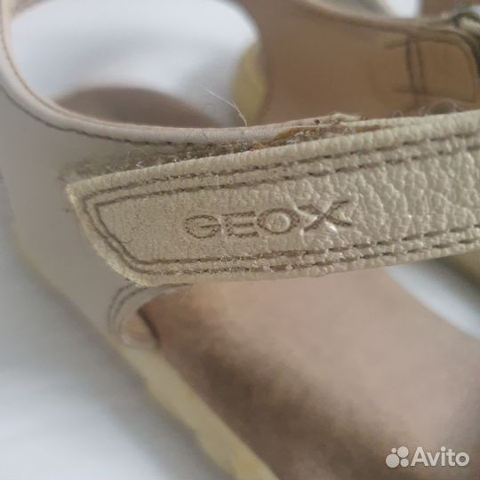 Сандалии для девочки Geox 35р