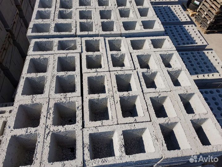 Блок керамзитобетонный 190х190х390.М75. Нал.Безнал