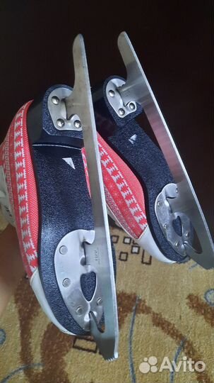 Коньки фигурные 37 размер