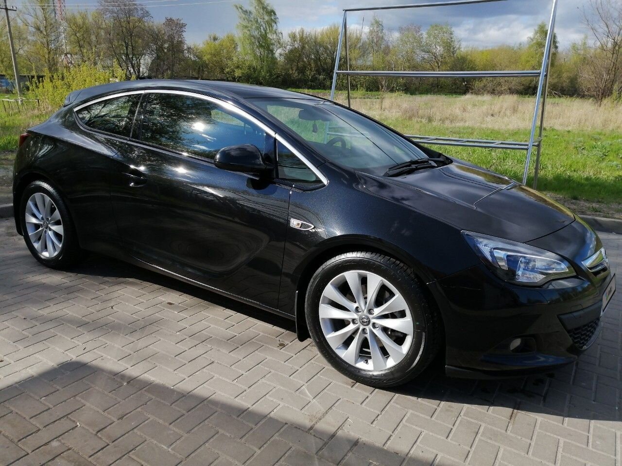 Opel Astra GTC: фото владельца